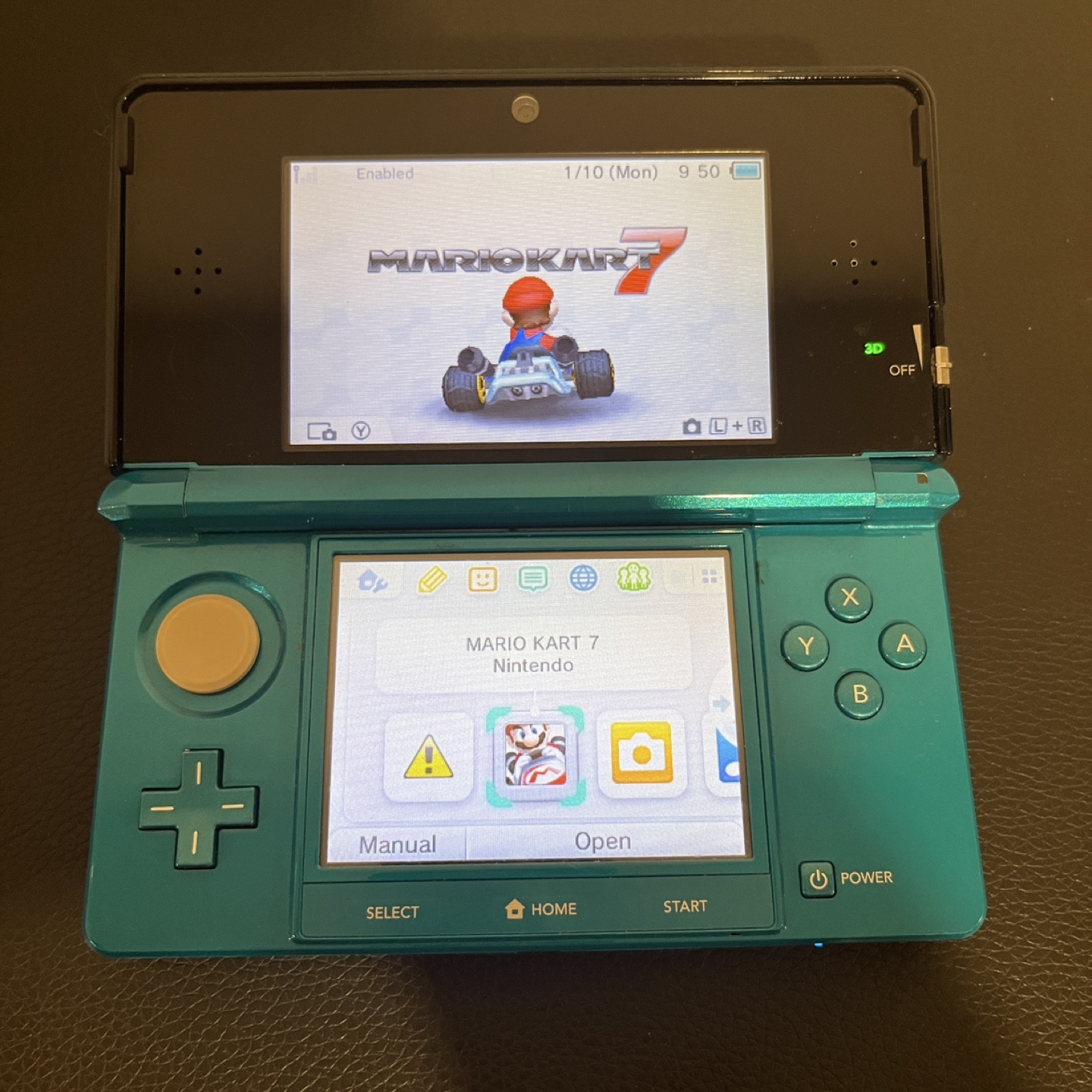 Nintendo 3DS with Mario Kart 7 - photo 3