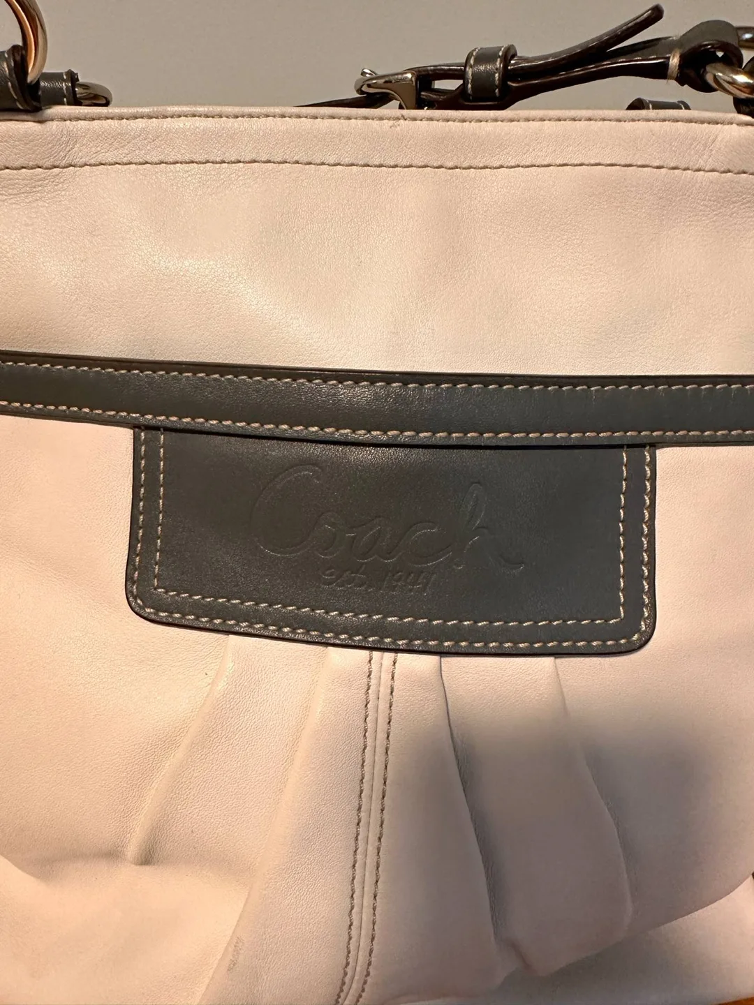Coach White & Grey Leather Tote Bag image indicator(3)