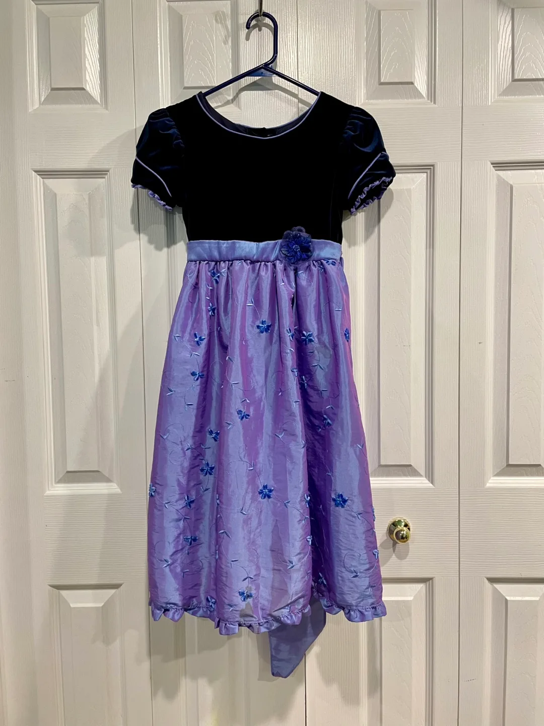 Jona Michelle Girls Dress - Size 8 thumbnail