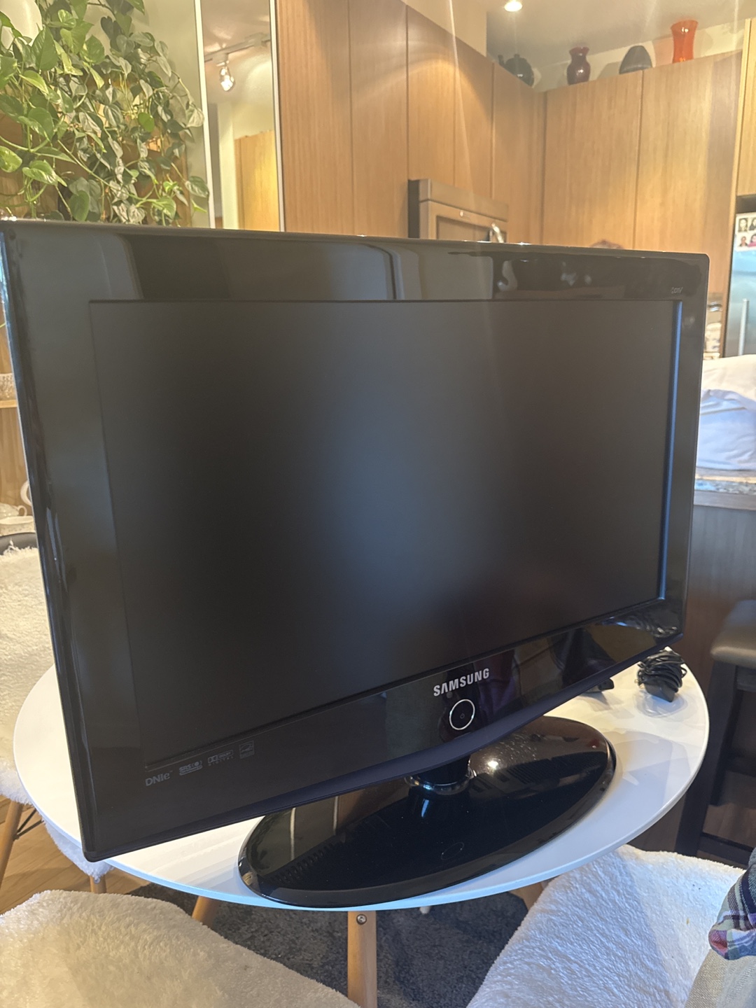 Samsung LN26B510DX/XAA 26" LCD TV - photo 5