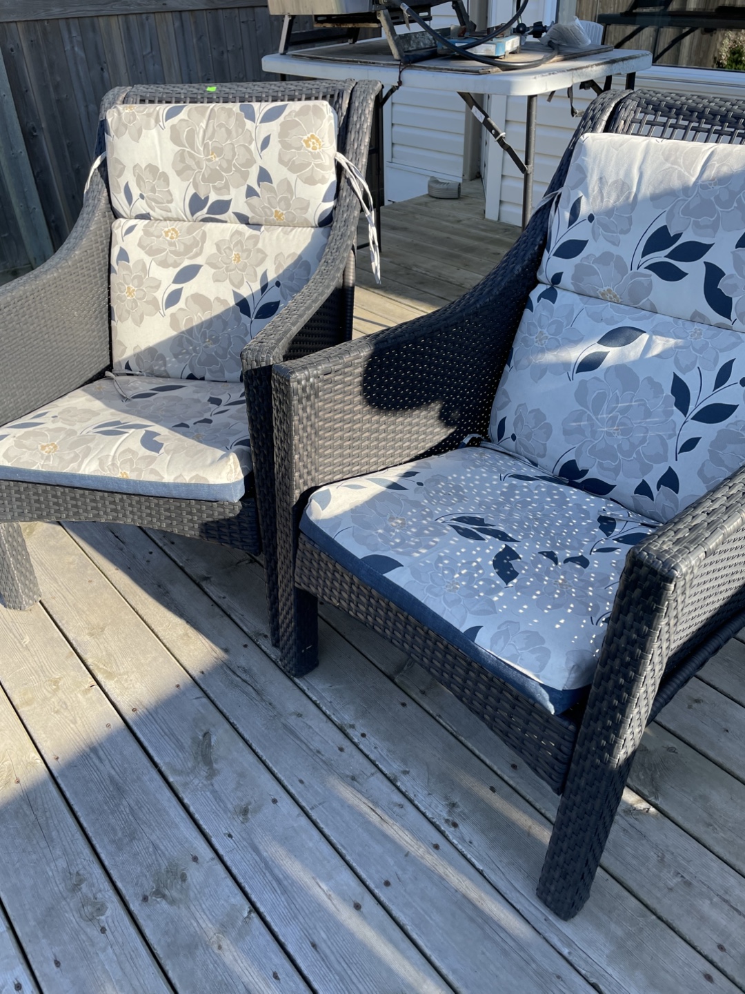 Outdoor Wicker Patio Chairs (Set of 2)