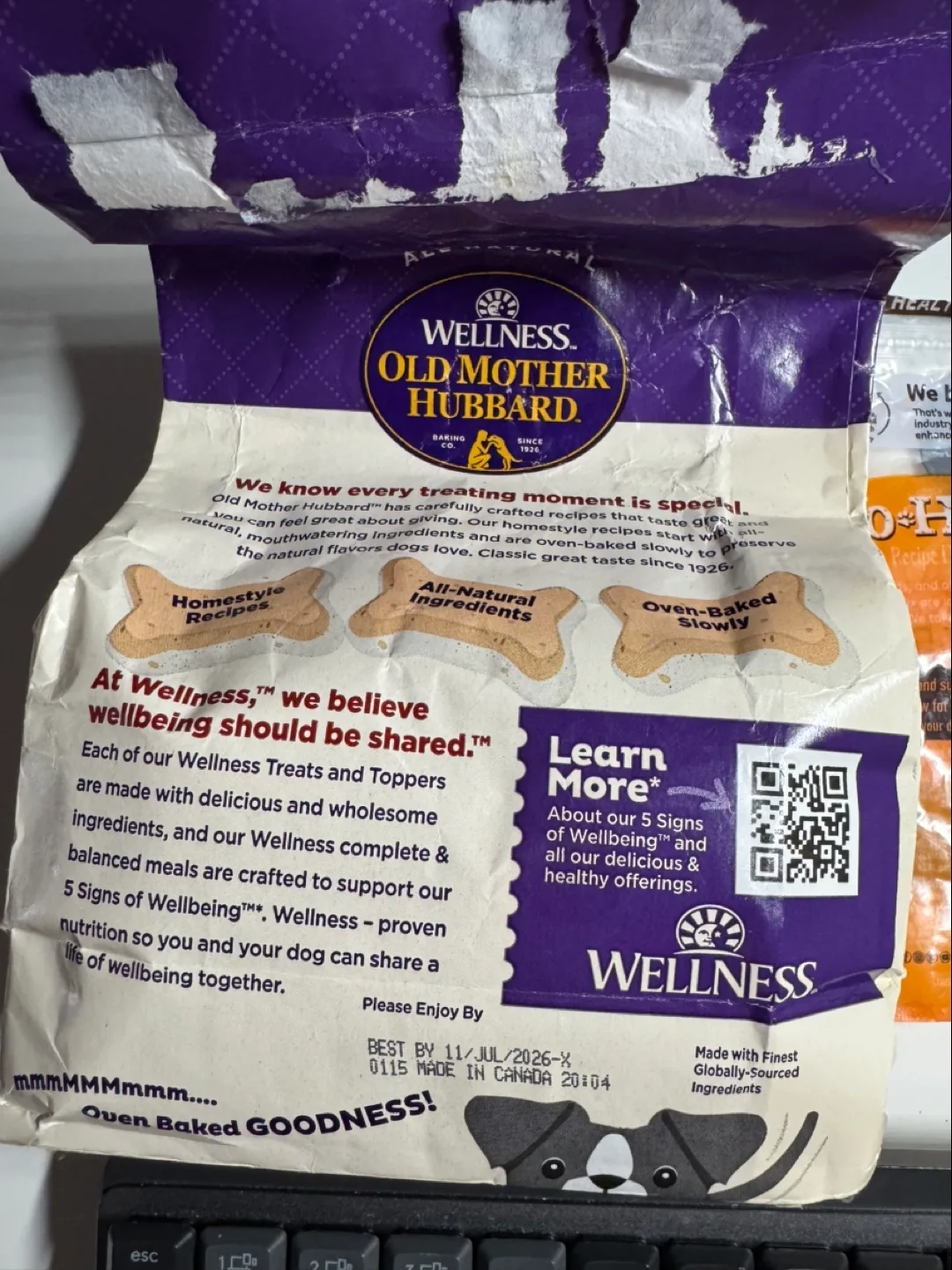 FREE opened dog treats image indicator(4)