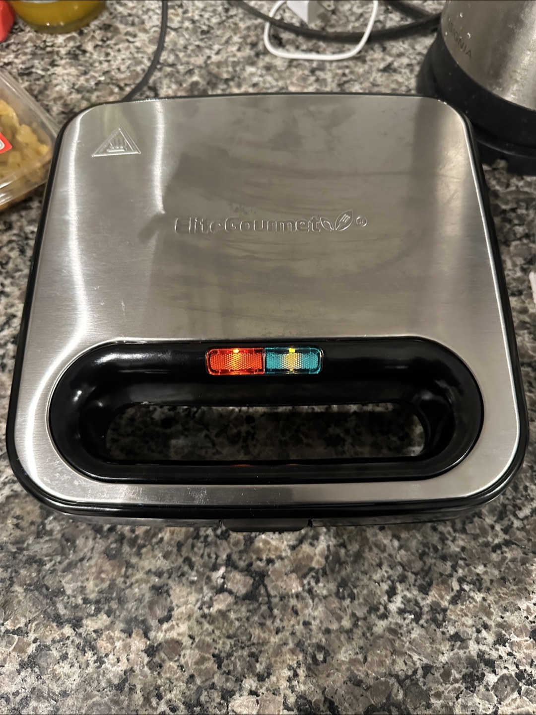 Elite Gourmet Sandwich Maker - photo 2