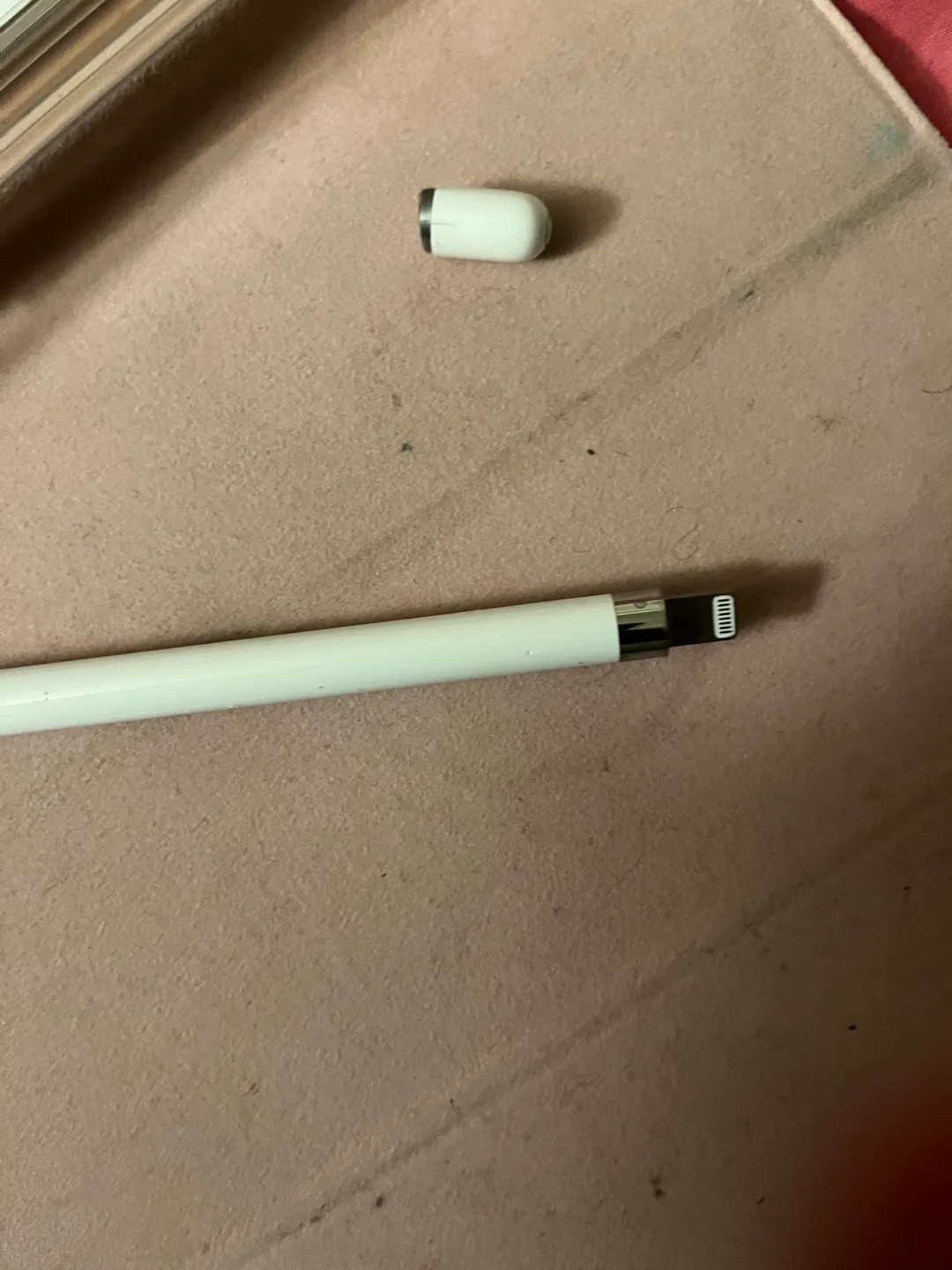 iPad, Apple Pencil, Charger, and Case image indicator(4)