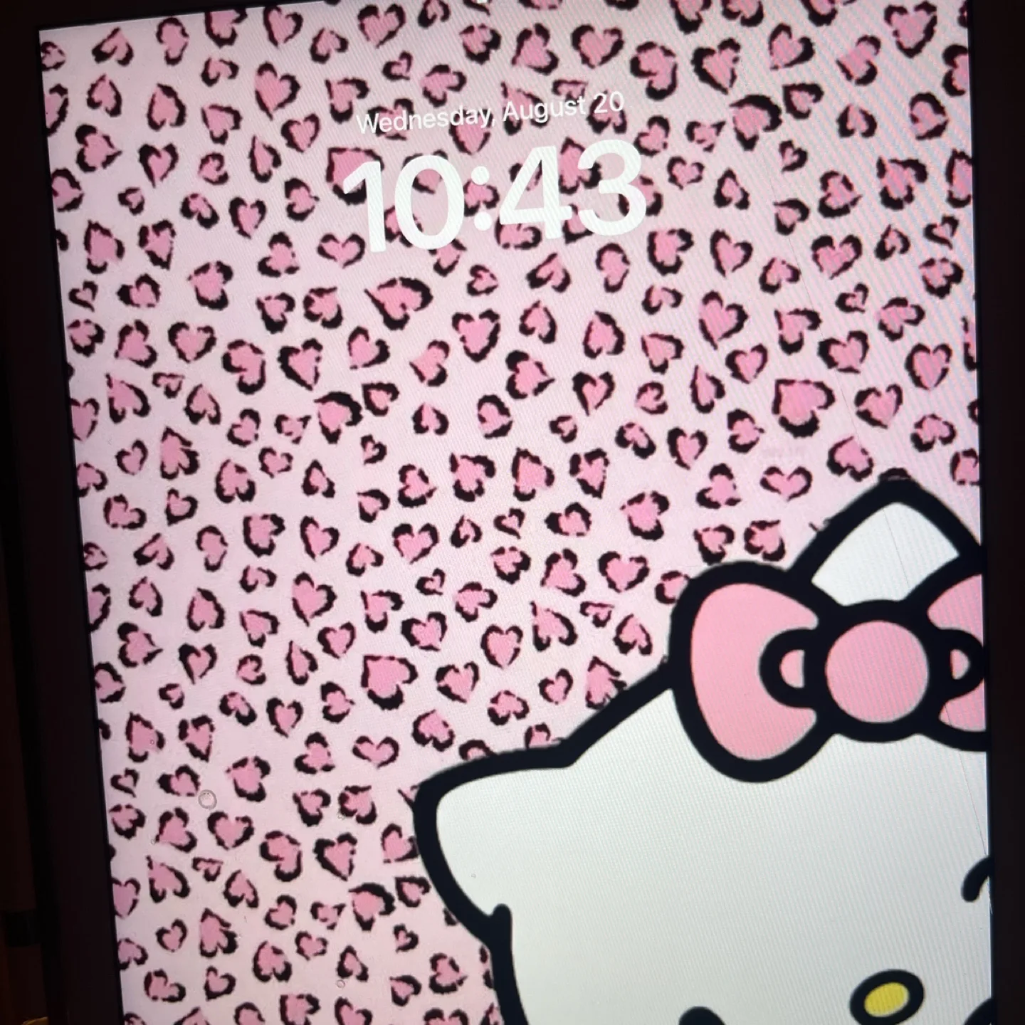 iPad, Apple Pencil, Charger, and Case image indicator(7)