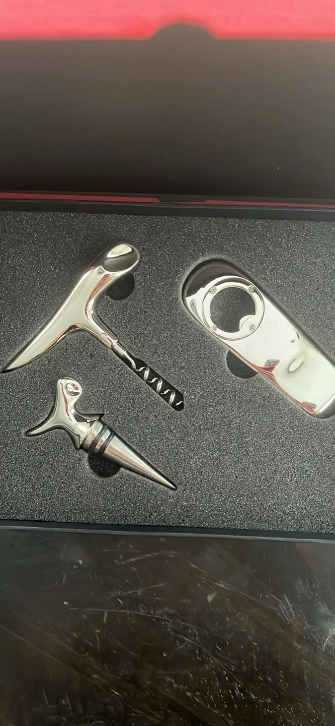 3 piece wine set image indicator(2)