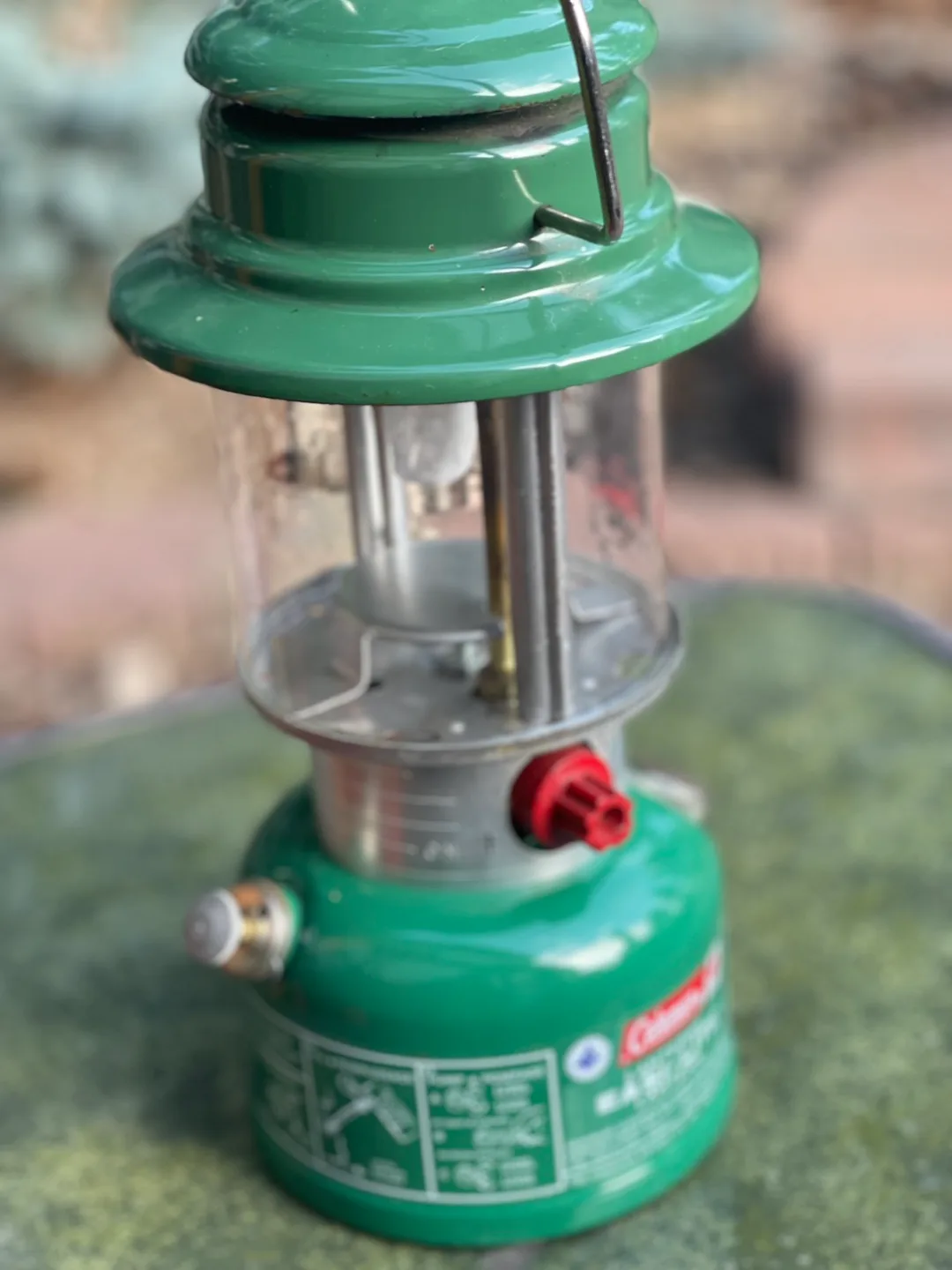 Coleman EASI-LITE Lantern - Model 321G image indicator(3)