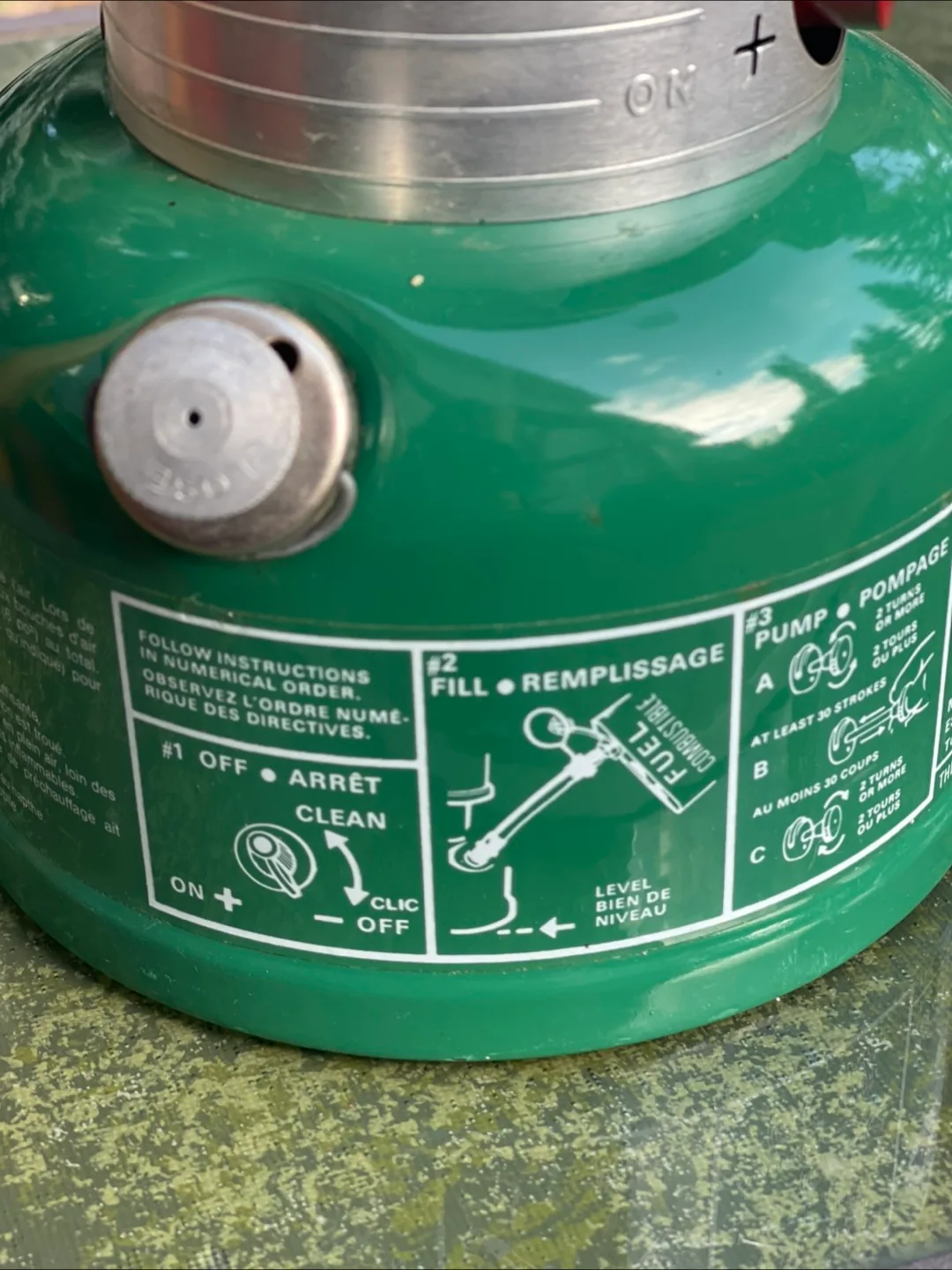 Coleman EASI-LITE Lantern - Model 321G image indicator(9)