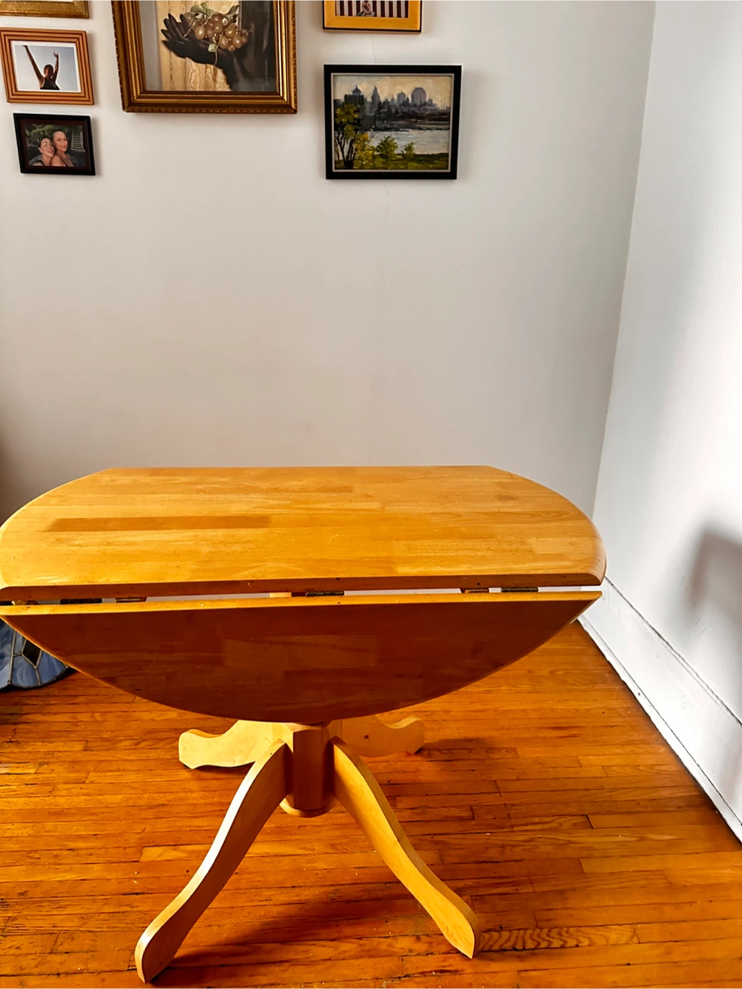 Round Wooden Dining Table and 2 chairs - photo 5