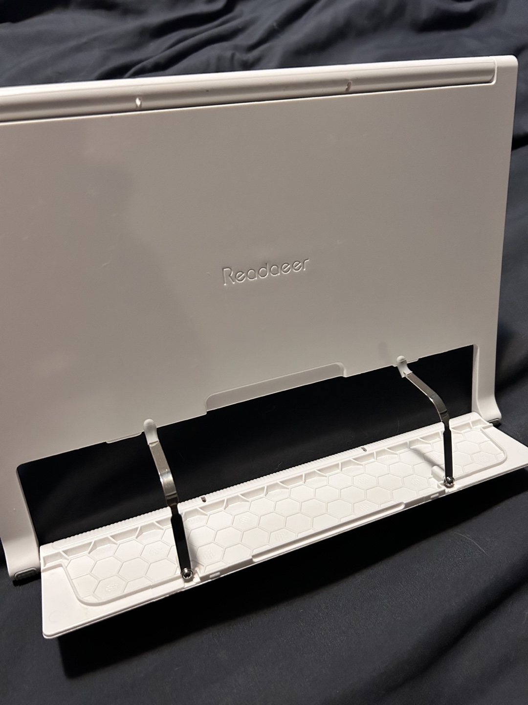 Readaeer Book Stand - White