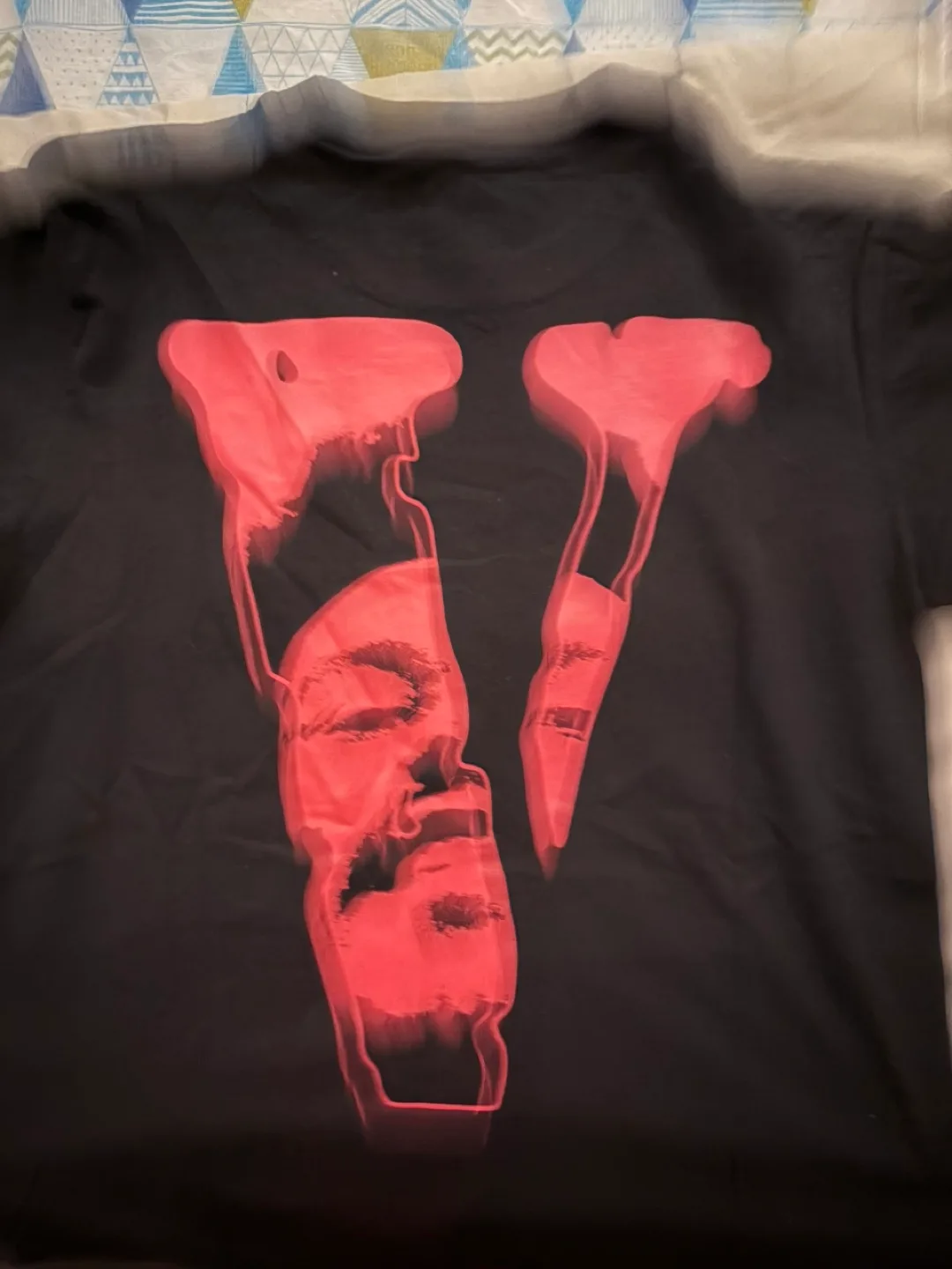 Vlone t size small image indicator(5)