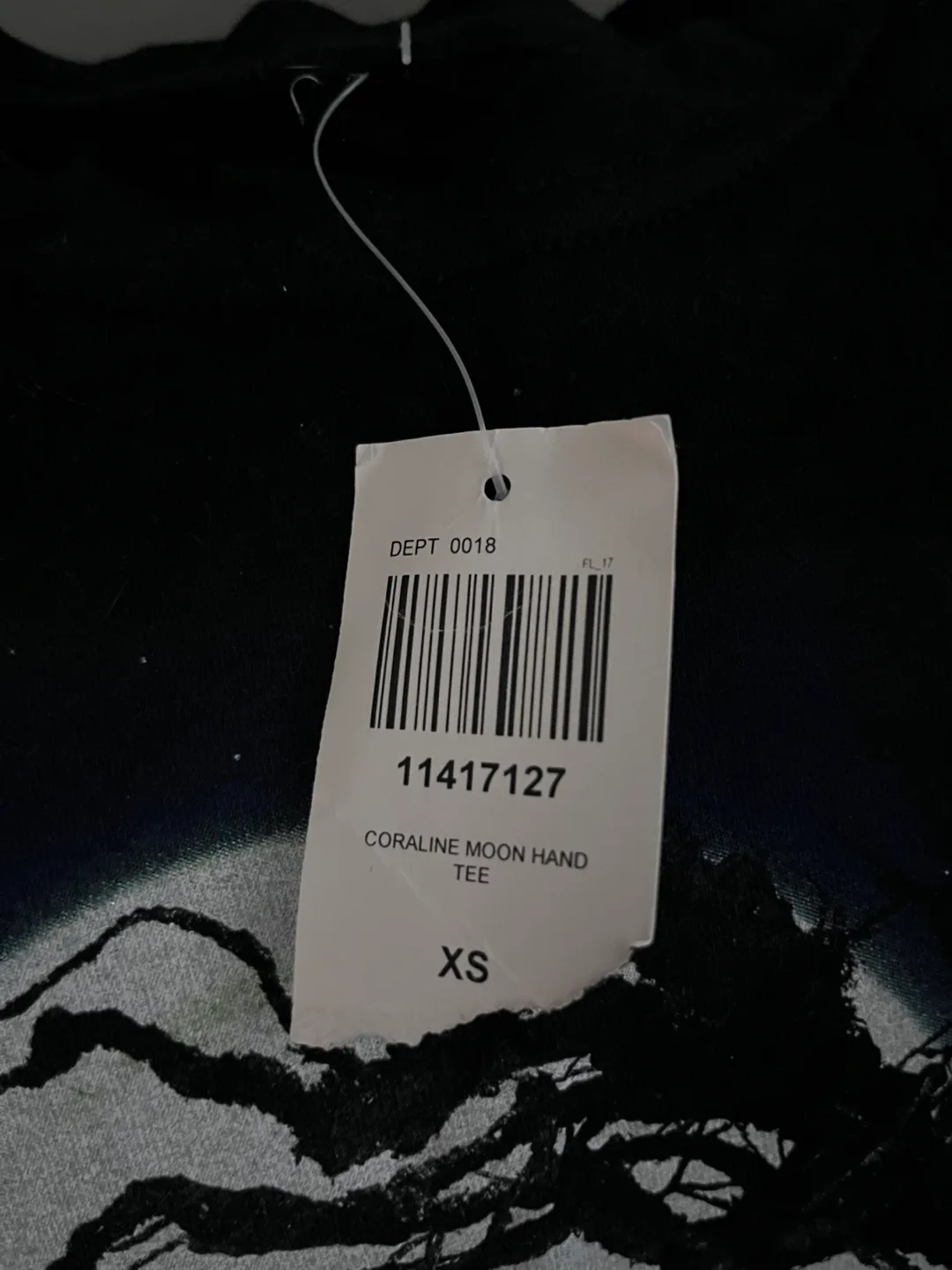 Hot Topic Coraline Moon Hand Tee - XS image indicator(3)