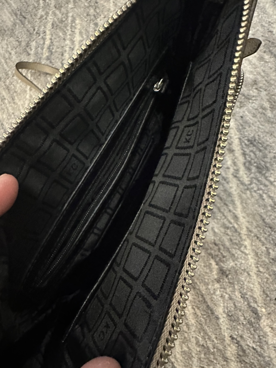 Kenneth Cole New York Crossbody Bag - photo 3