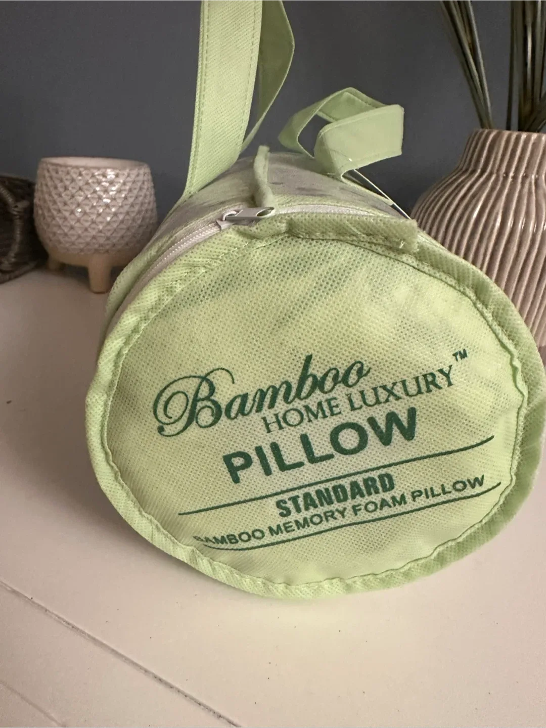 Standard Sized Cooling Bamboo Memory Foam Pillow image indicator(4)