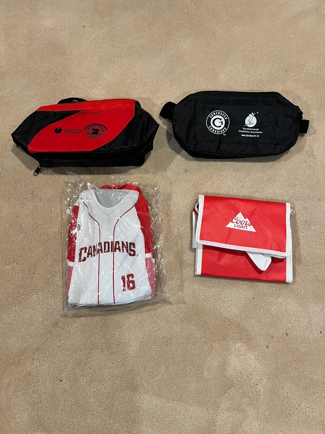 Vancouver Canadians insulated lunch bags, $15 each of 2 for $25 thumbnail