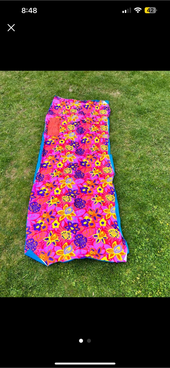 Inflatable pool lounger
