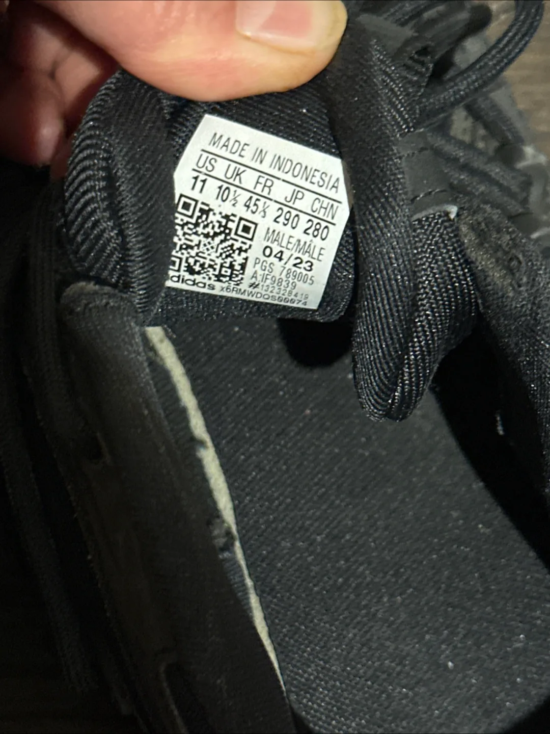 Adidas Black Running Shoes - US 11. 🥕🥕back to school image indicator(3)