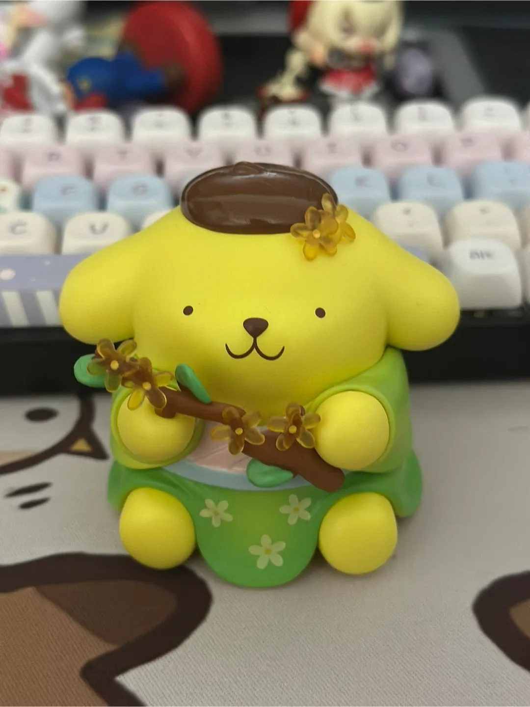 Pompompurin Figurine thumbnail