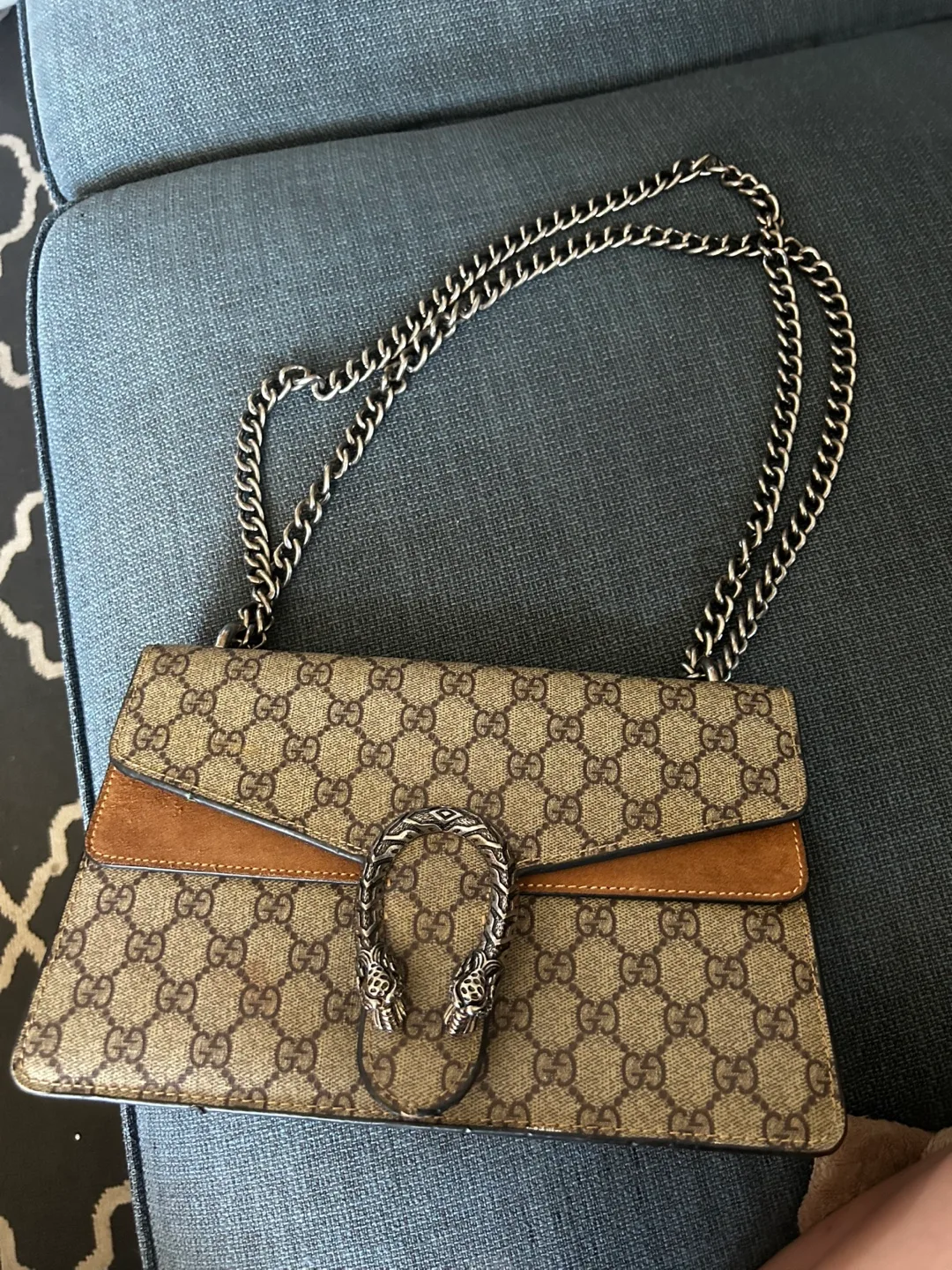 Gucci Dionysus Shoulder Bag thumbnail