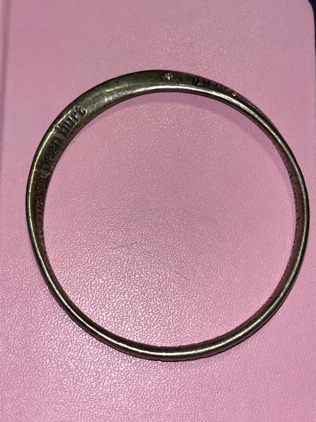 Beaded Bracelet - Silver and White image indicator(5)