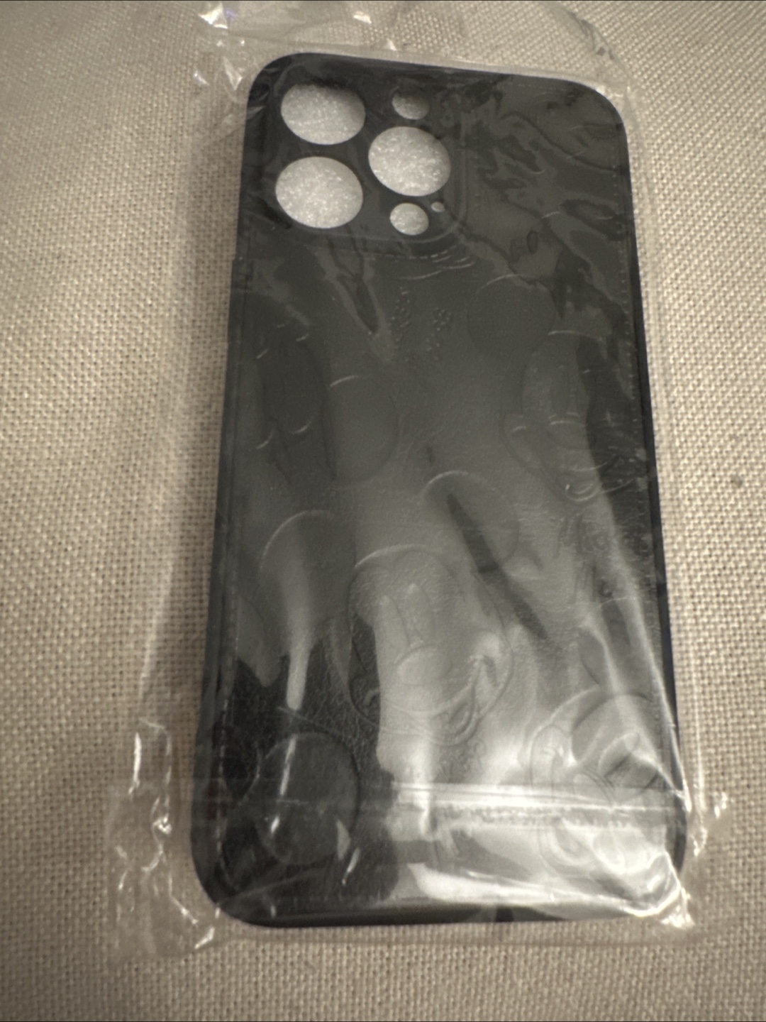 Mickey Mouse iPhone 14 Pro Case Brand New - photo 2
