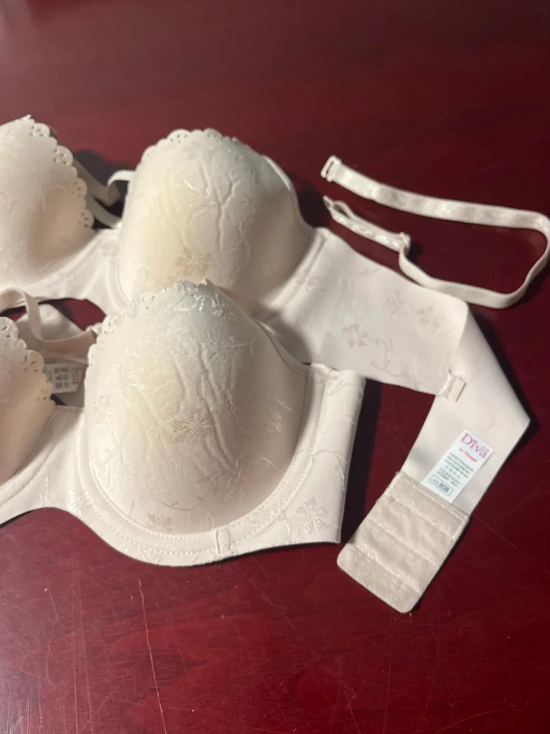 Diva by Triumph Bra - Size 80B thumbnail