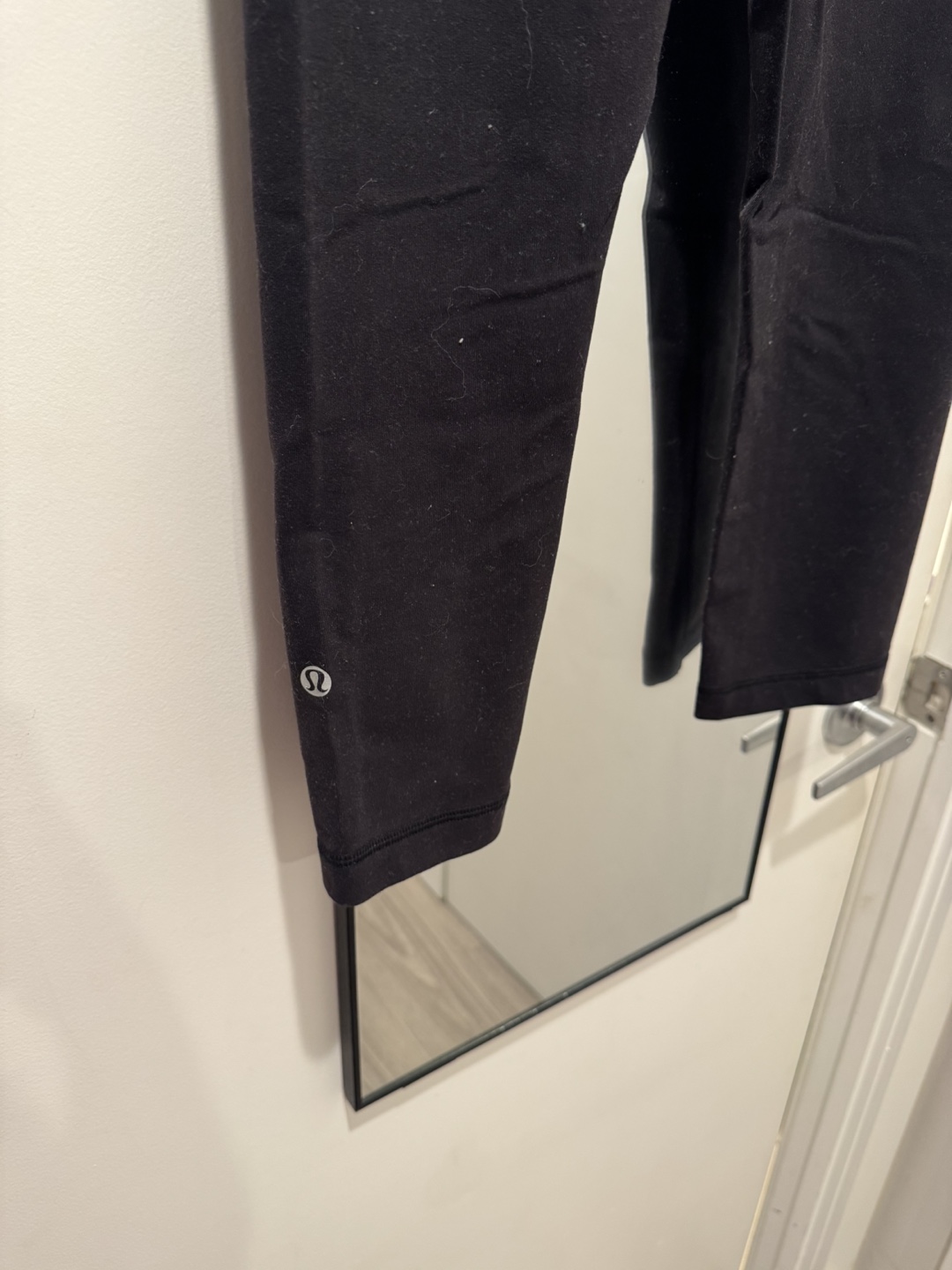 Lululemon Black Leggings - Size 6 - photo 4