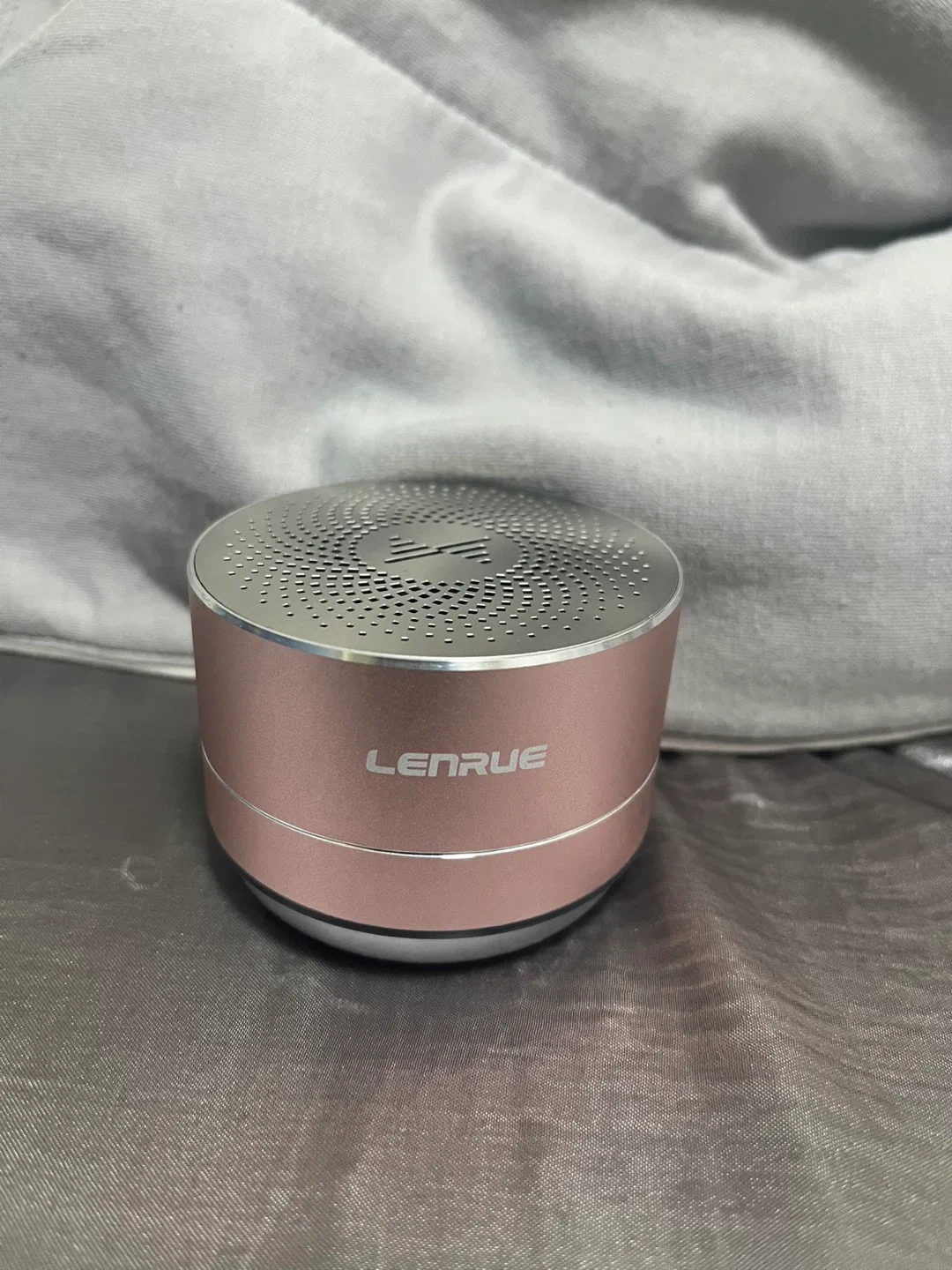 Lenrue Portable Mini Bluetooth Speaker - Rose Gold thumbnail