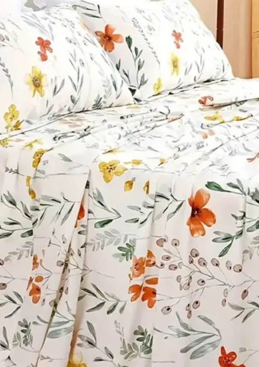 King size Bedsheet sets(3 and 4 pieces)- Multiple designs image indicator(7)