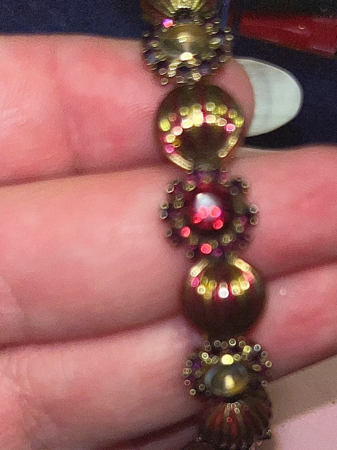 Beautiful Gold Tone Bangle image indicator(6)