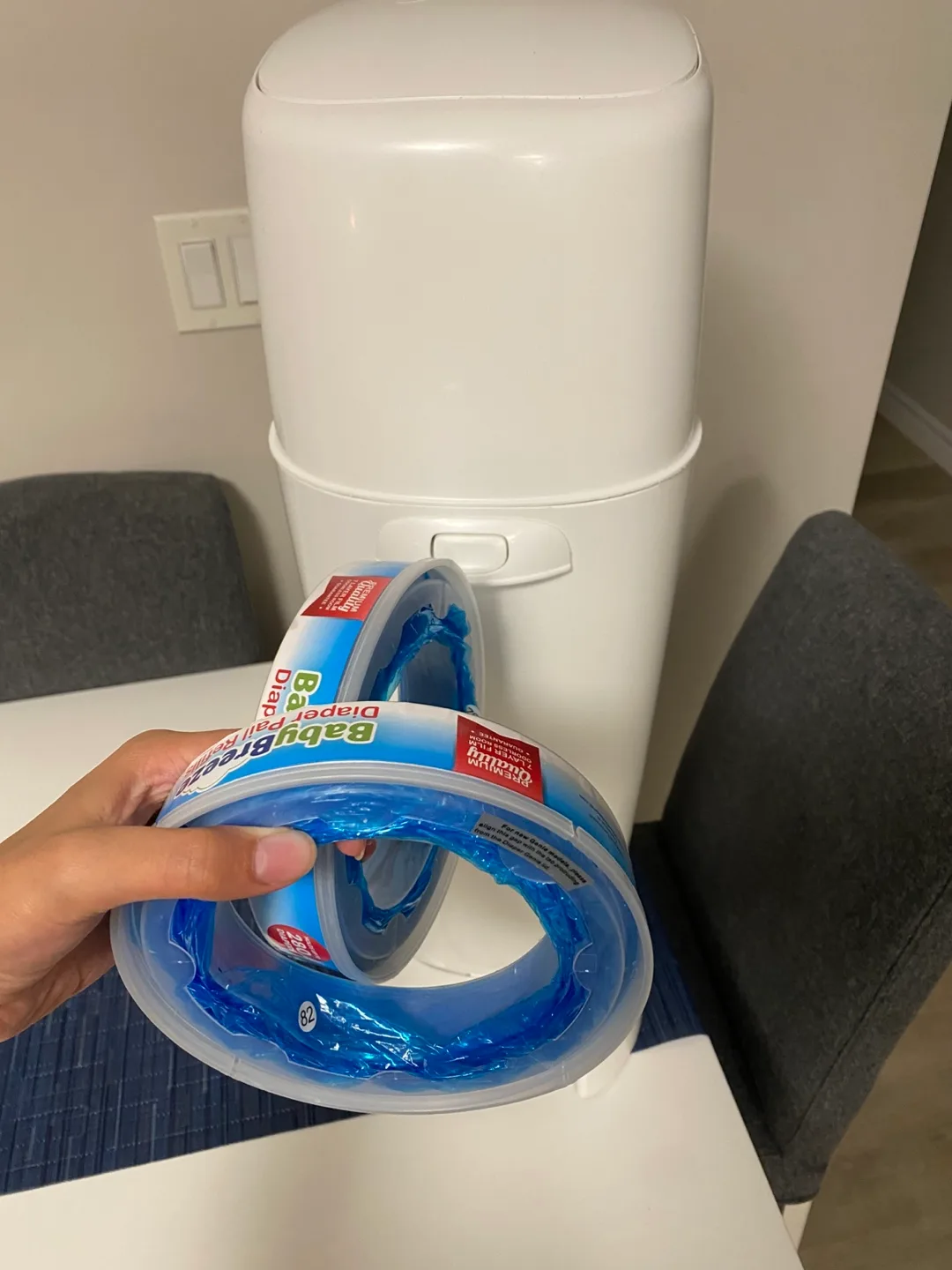 Diaper genie trash can + 2 Refills image indicator(3)