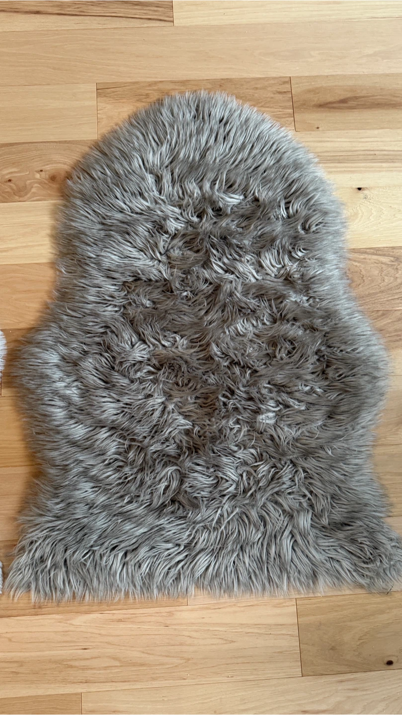 Faux Fur Rugs - Grey & White - photo 2