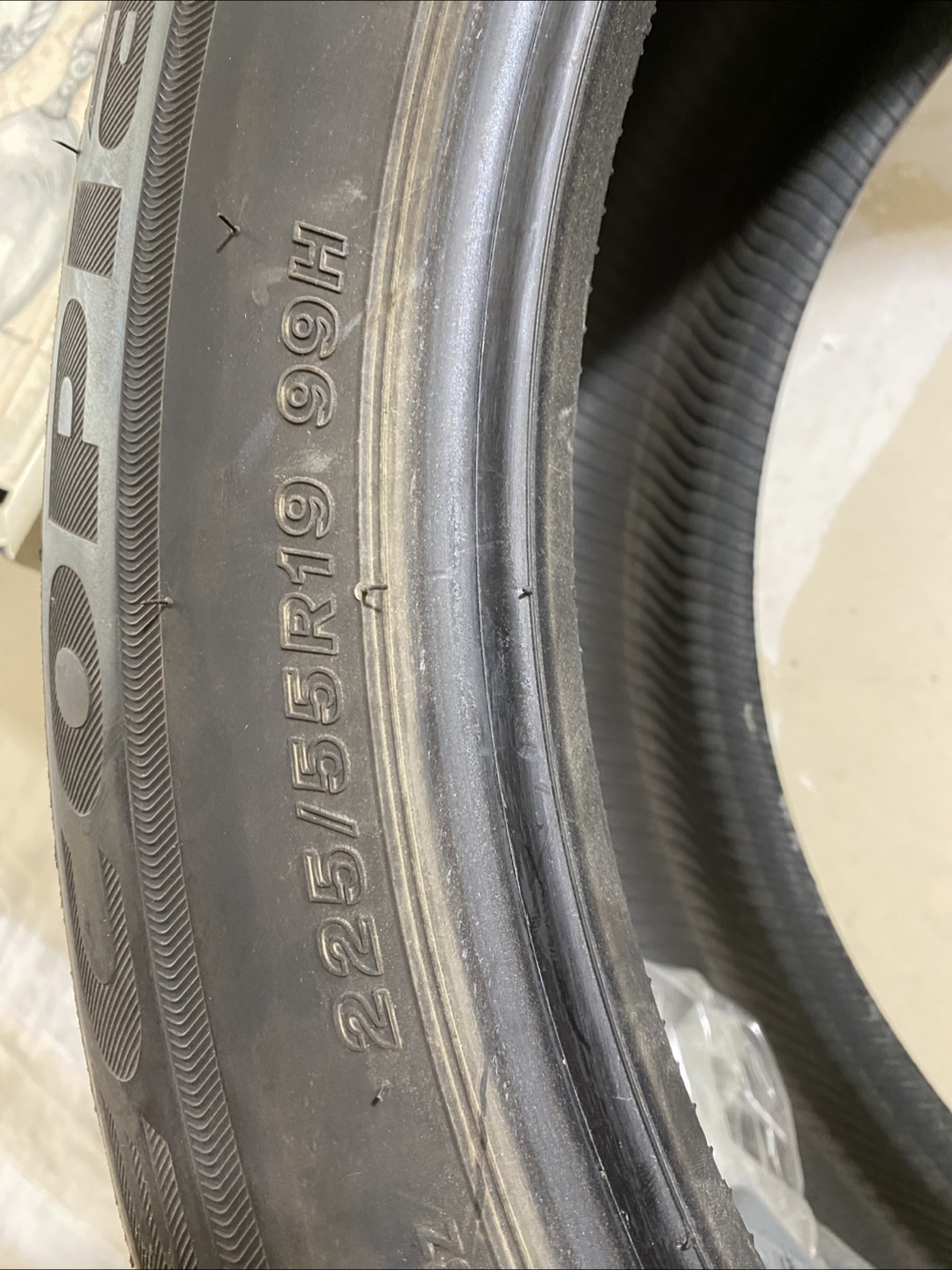 Bridgestone Tire 225/55R19 99H - photo 3