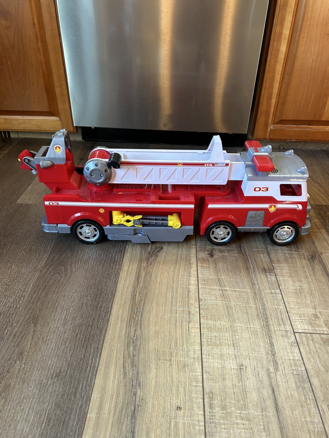 Paw Patrol Marshall Fire Truck Toy - photo 2