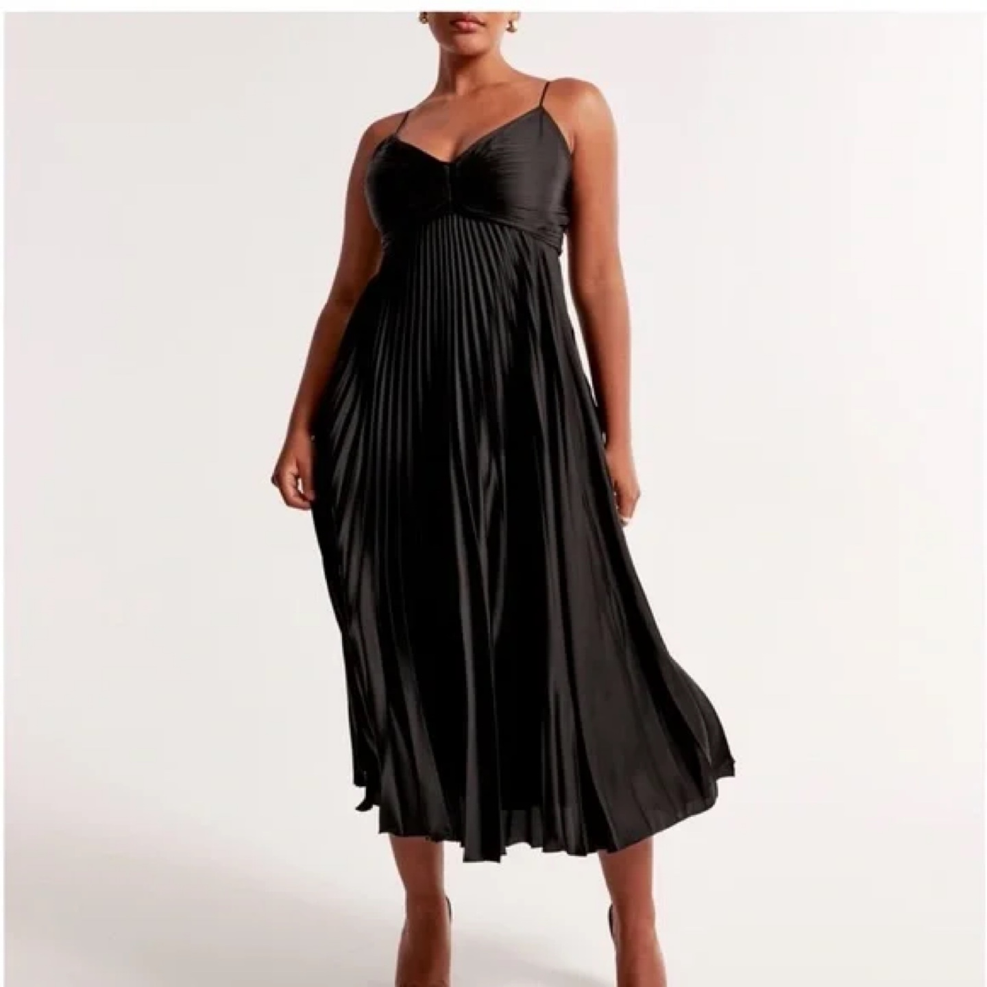 Abercrombie & Fitch Giselle Black Pleated Maxi Dress