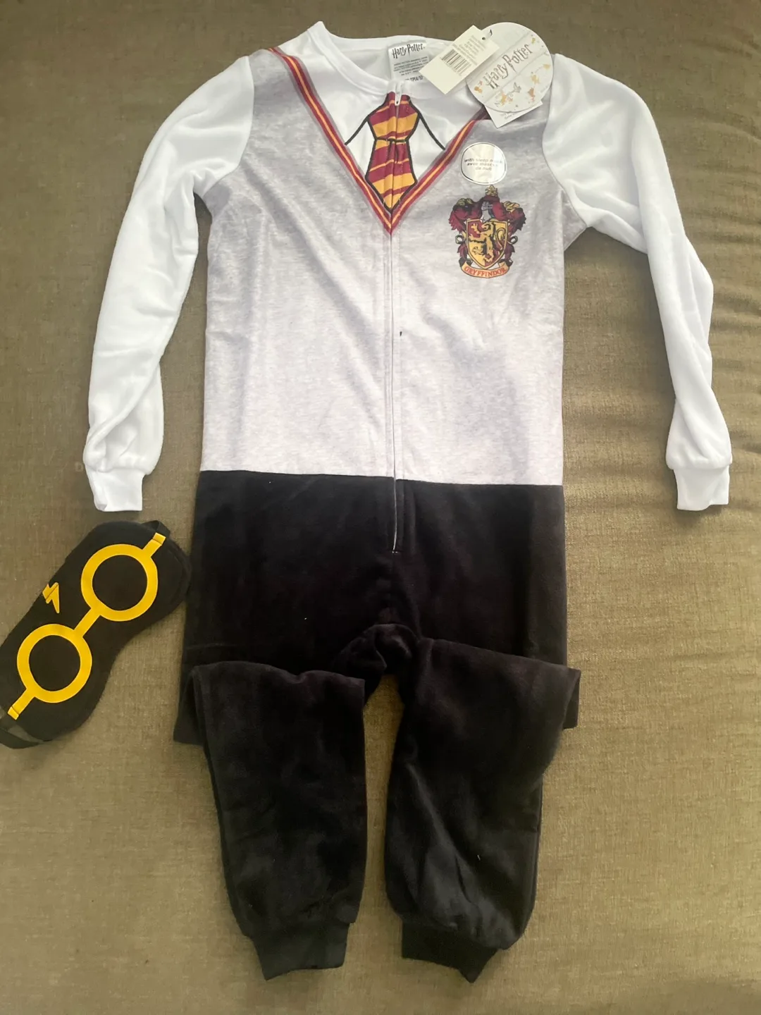 Harry Potter Gryffindor Pajamas XS/TP (4/5) thumbnail