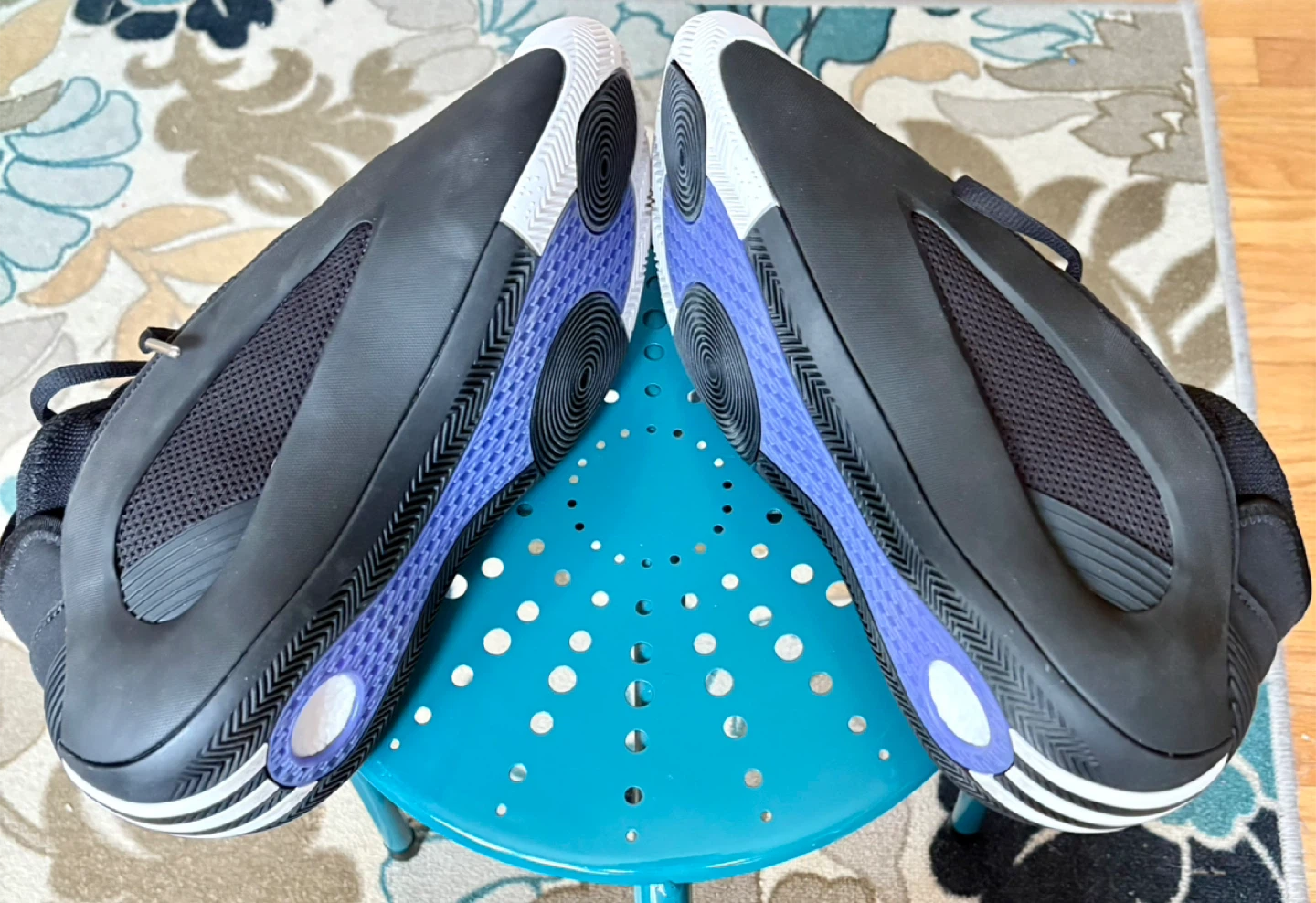 Adidas shoes - photo 4