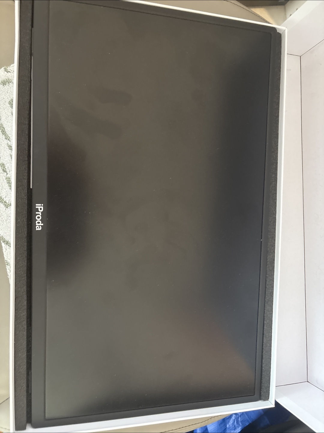 iProda 18.5" PD182KPN Portable Monitor - photo 3