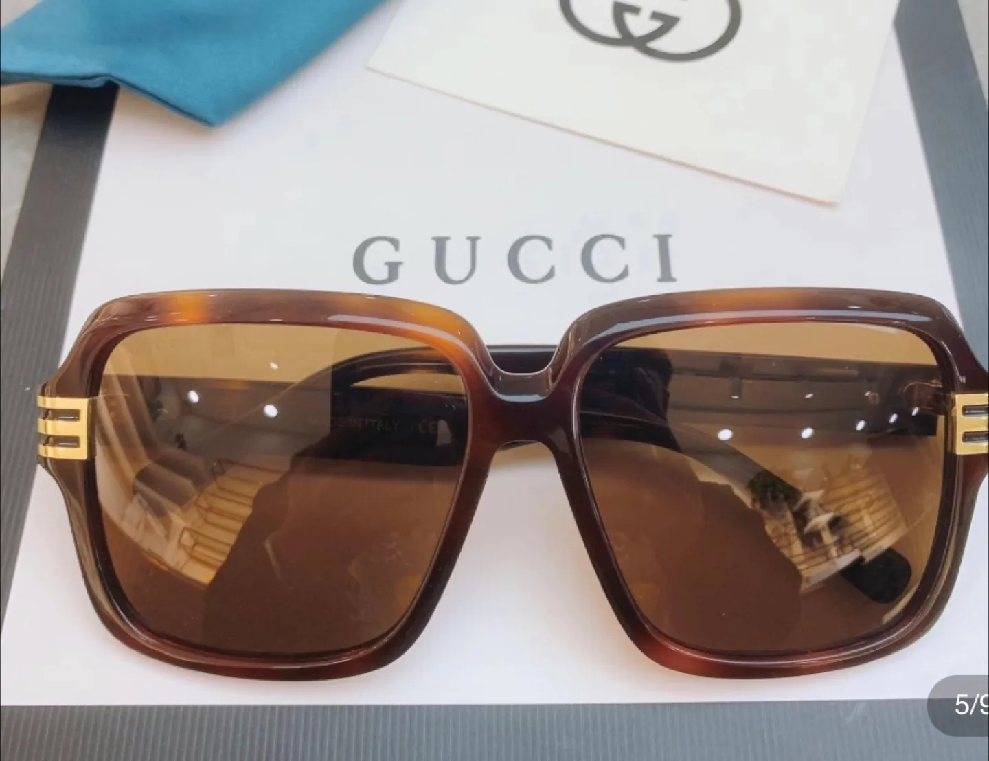 Gucci Sunglasses - Brown image indicator(2)