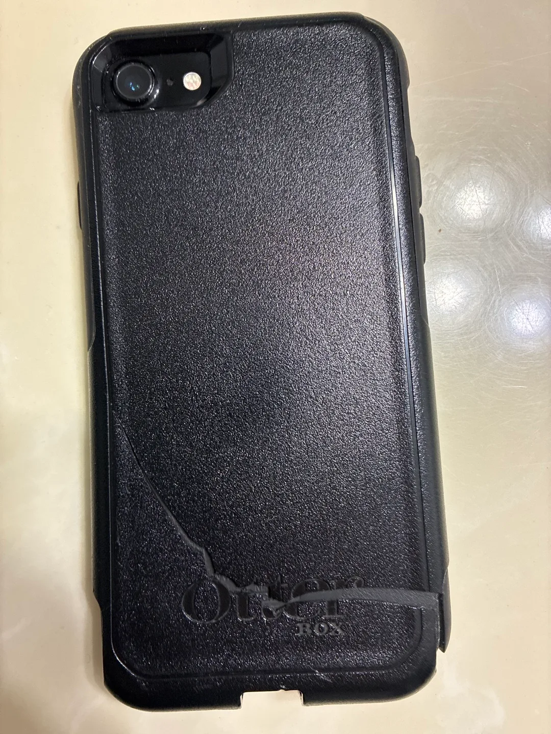 iPhone 7 128GB - Black with Otterbox Case image indicator(4)