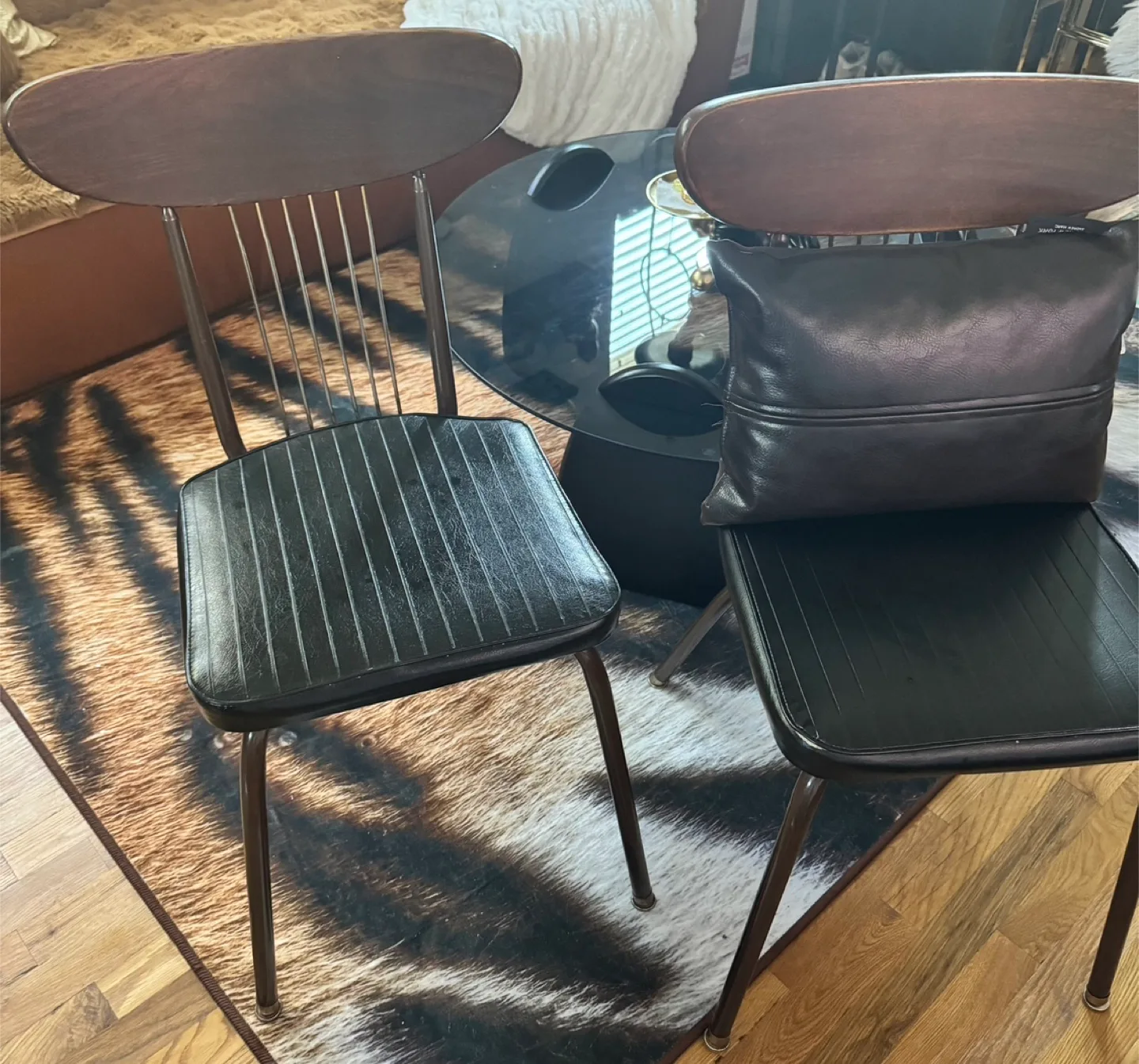 Vintage Black Vinyl Dining Chairs - Set of 2 image indicator(4)