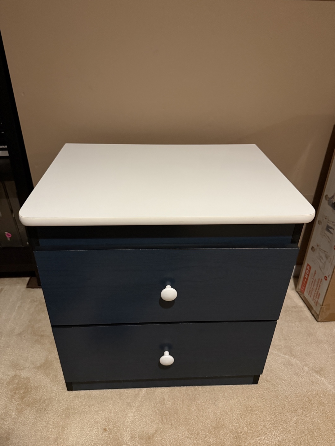 Computer Desk with Hutch & Matching Nightstand - photo 2
