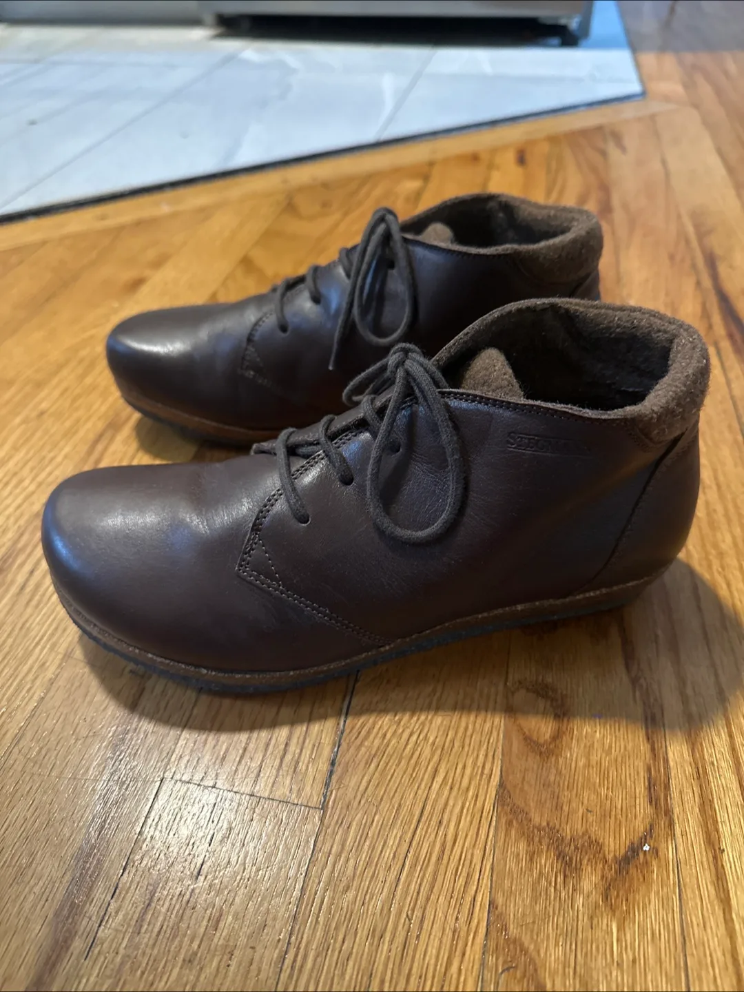 Stegmann Brown Leather Lace-Up Wool Ankle Boots Size 8.5 thumbnail