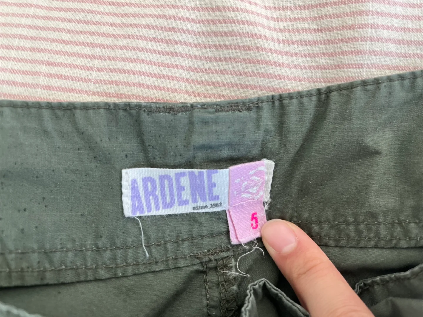 Y2K Ardene Green Shorts - Size 5 image indicator(2)