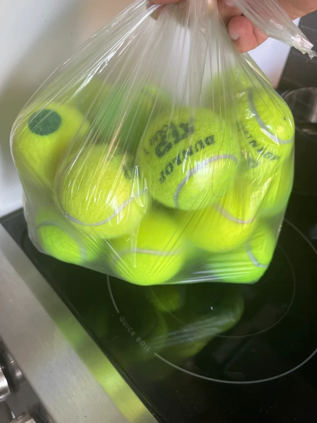 Dunlop Tennis Balls - Bag of Balls image indicator(2)