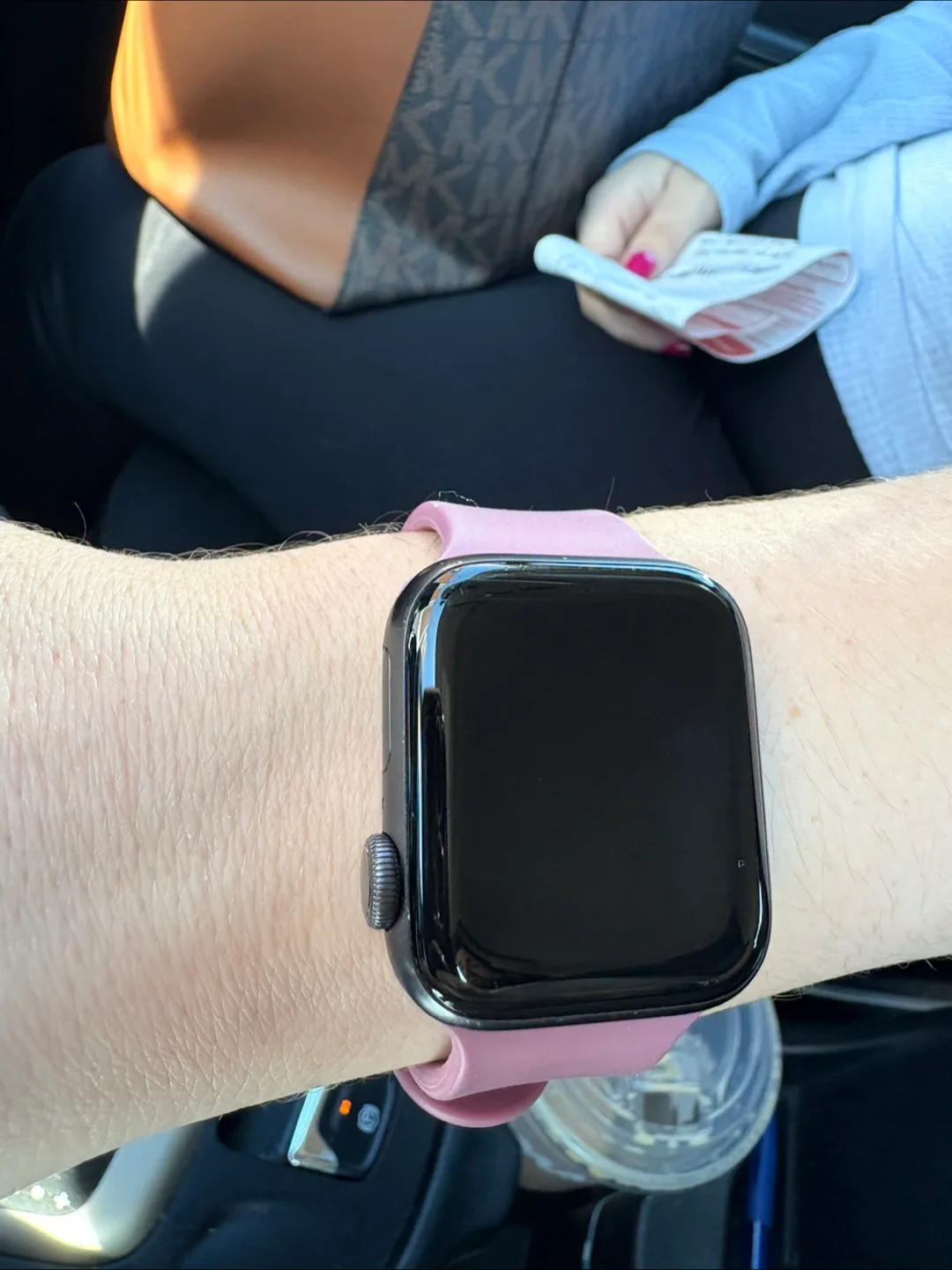 Apple Watch Series 5 with Pink Band image indicator(2)