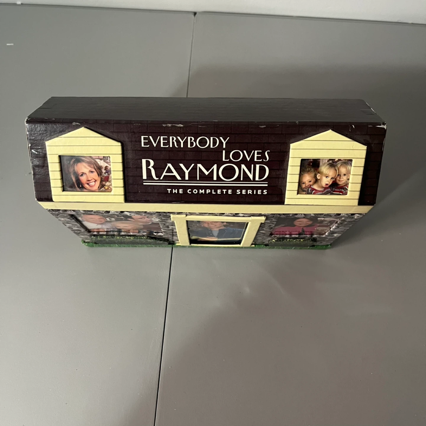 Everybody Loves Raymond Complete Series DVD Box Set - photo 5