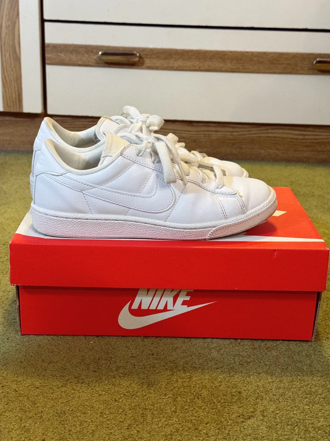 Nike Tennis Classic White - Women's Size 5.5 thumbnail