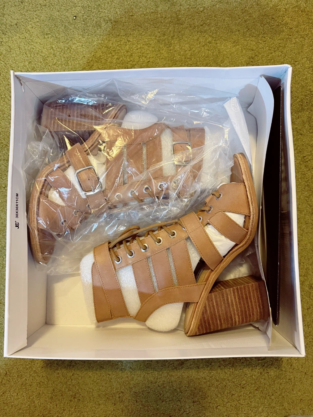 Steve Madden Brown Leather Lace-Up Heels size 5.5 - photo 4