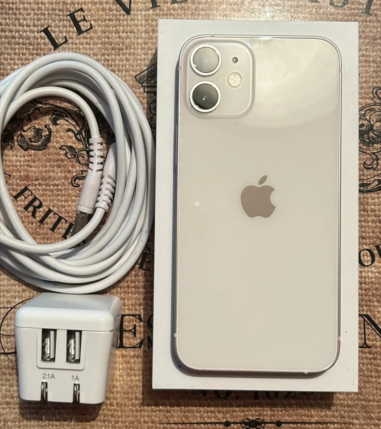 (99%) iPhone 12 Mini 128GB-Excellent Con+Accessories.